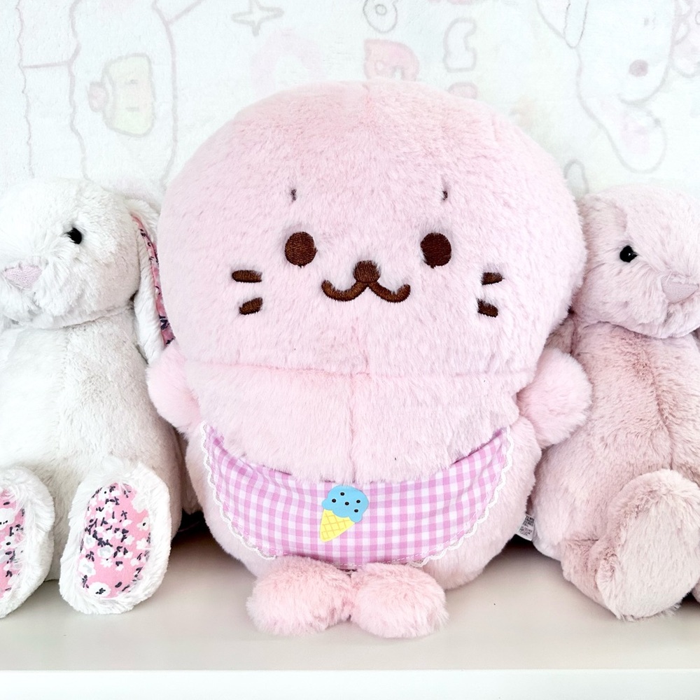 Shirotan Seal Pink Plushy